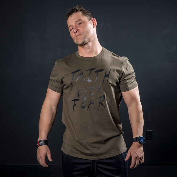 FAITH OVER FEAR GRAPHIC TEE