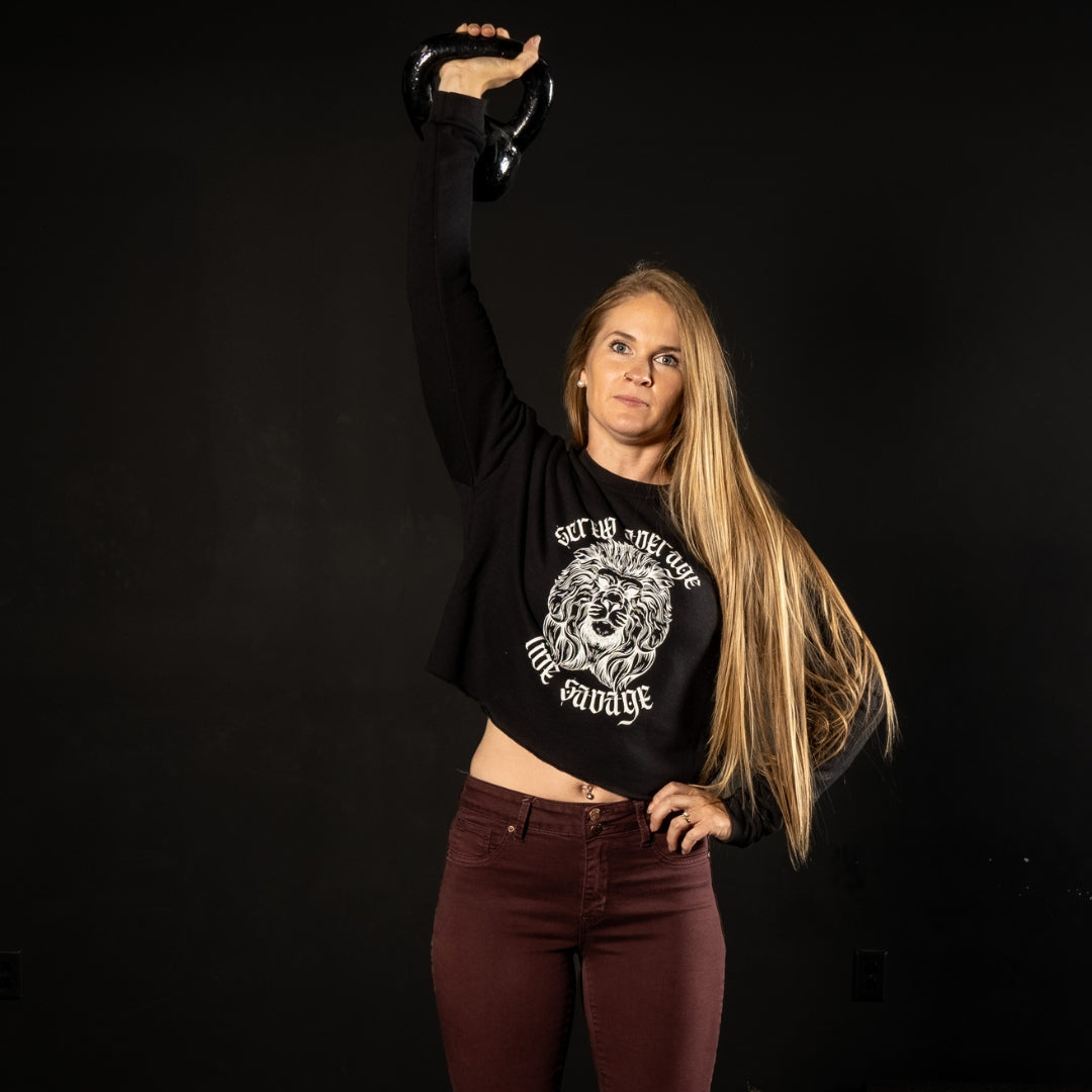 SCREW AVERAGE, LIVE SAVAGE (BLACK CROP-TOP)